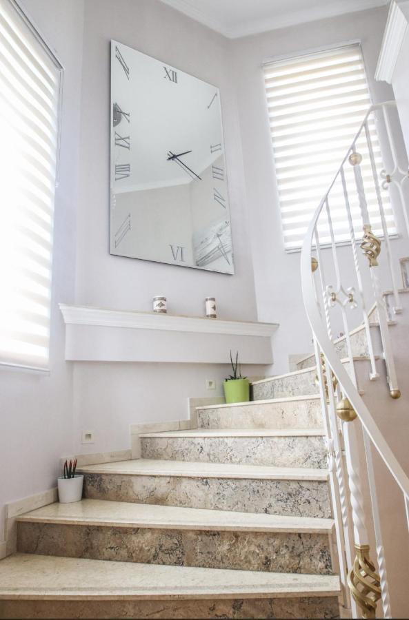 Villa Svim, Walking Distance To The Beach! Marbella Eksteriør bilde
